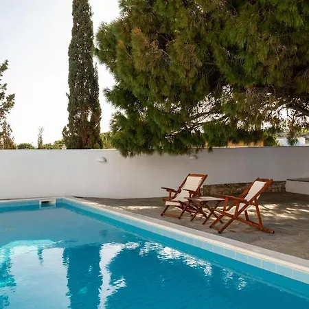 Alyki's Family Pool Alikí